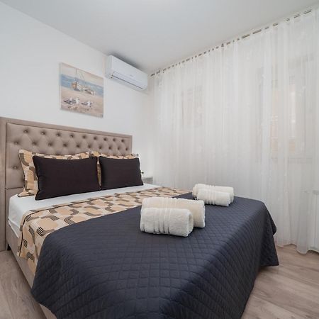 Apartmani Marivo Baška Voda Eksteriør bilde